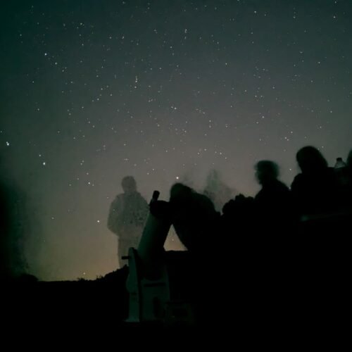 Bajo el Cielo Nocturno: Astronomía a través de Mitos y Leyendas